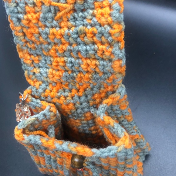 Handmade Crochet Mini Bag Keychain –Orange & Grey Key Ring w/Heart Button Tassel - Picture 4 of 11